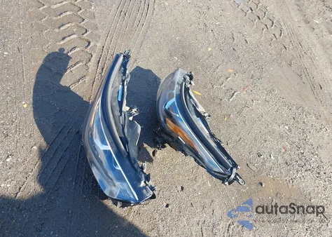 2023 Toyota Highlander Hybrid Platinum from USA, damaged, VIN 5TDEBRCH0PS106476